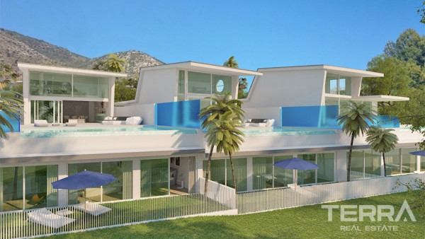 Meerblick-Häuser in exklusivem Komplex mit Beach Club in Fuengirola