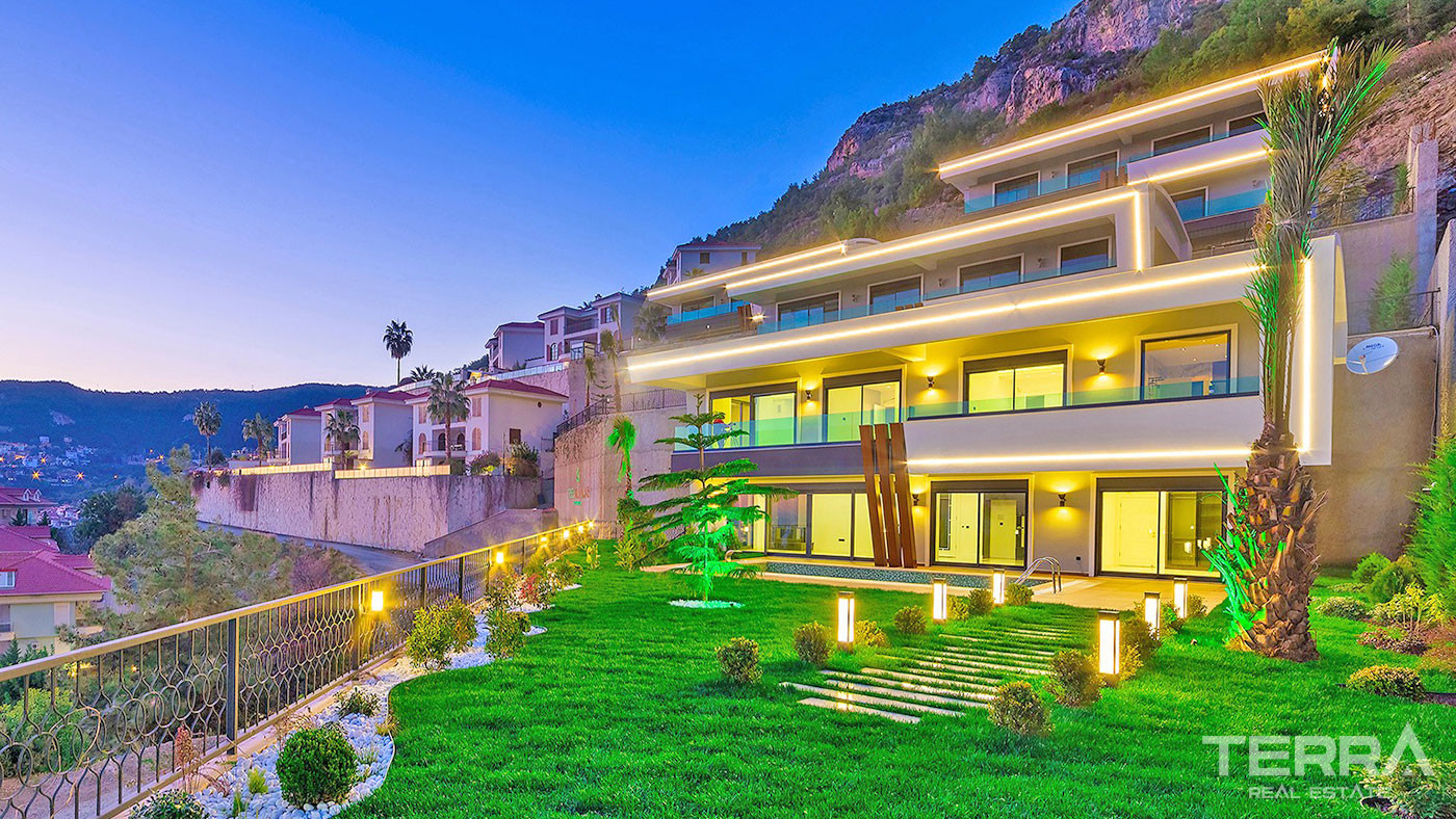 Alanya Luxury Houses for Sale with Sea & Castle View in Bektaş - 50794