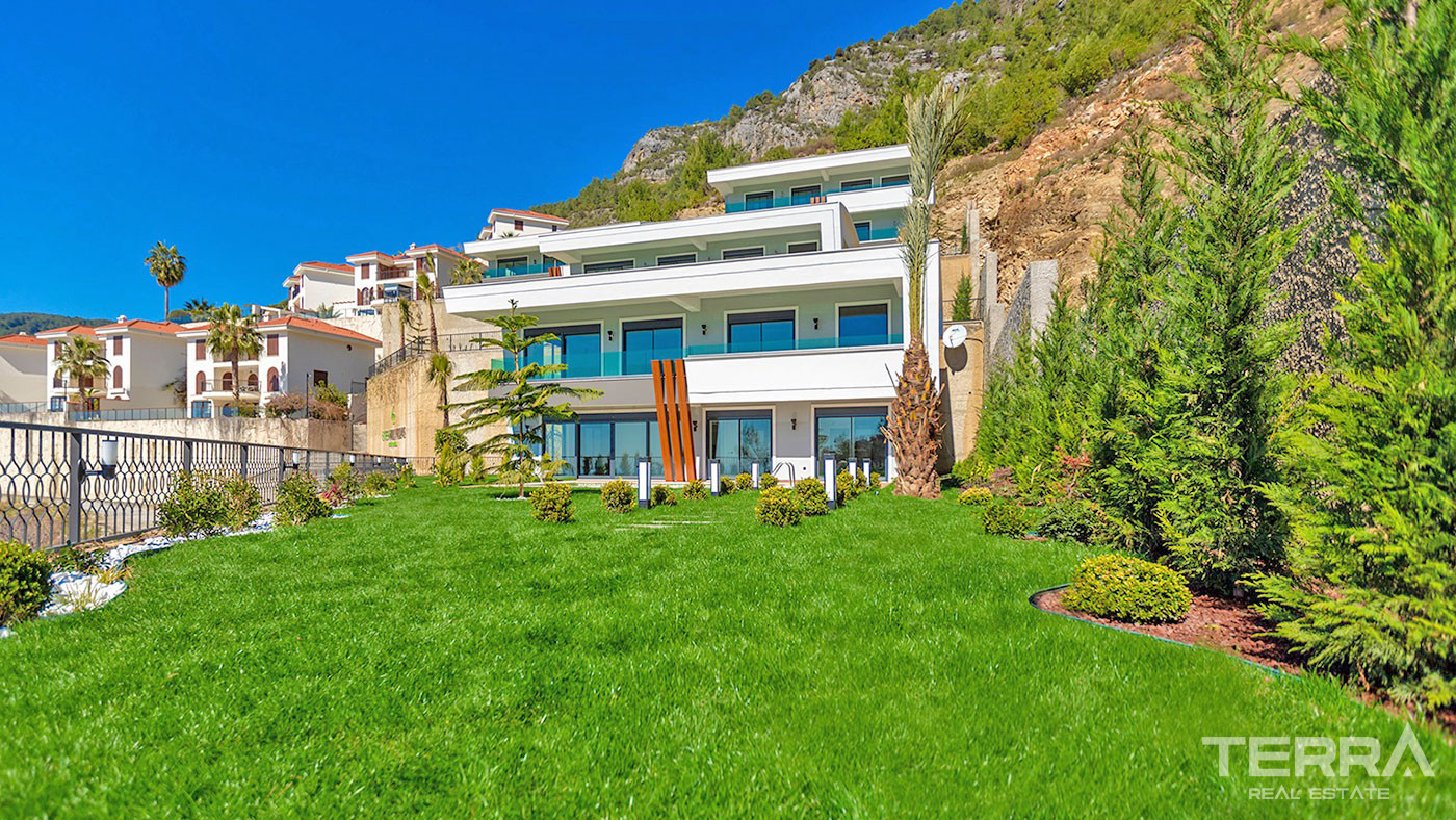 Alanya Luxury Houses for Sale with Sea & Castle View in Bektaş - 50799