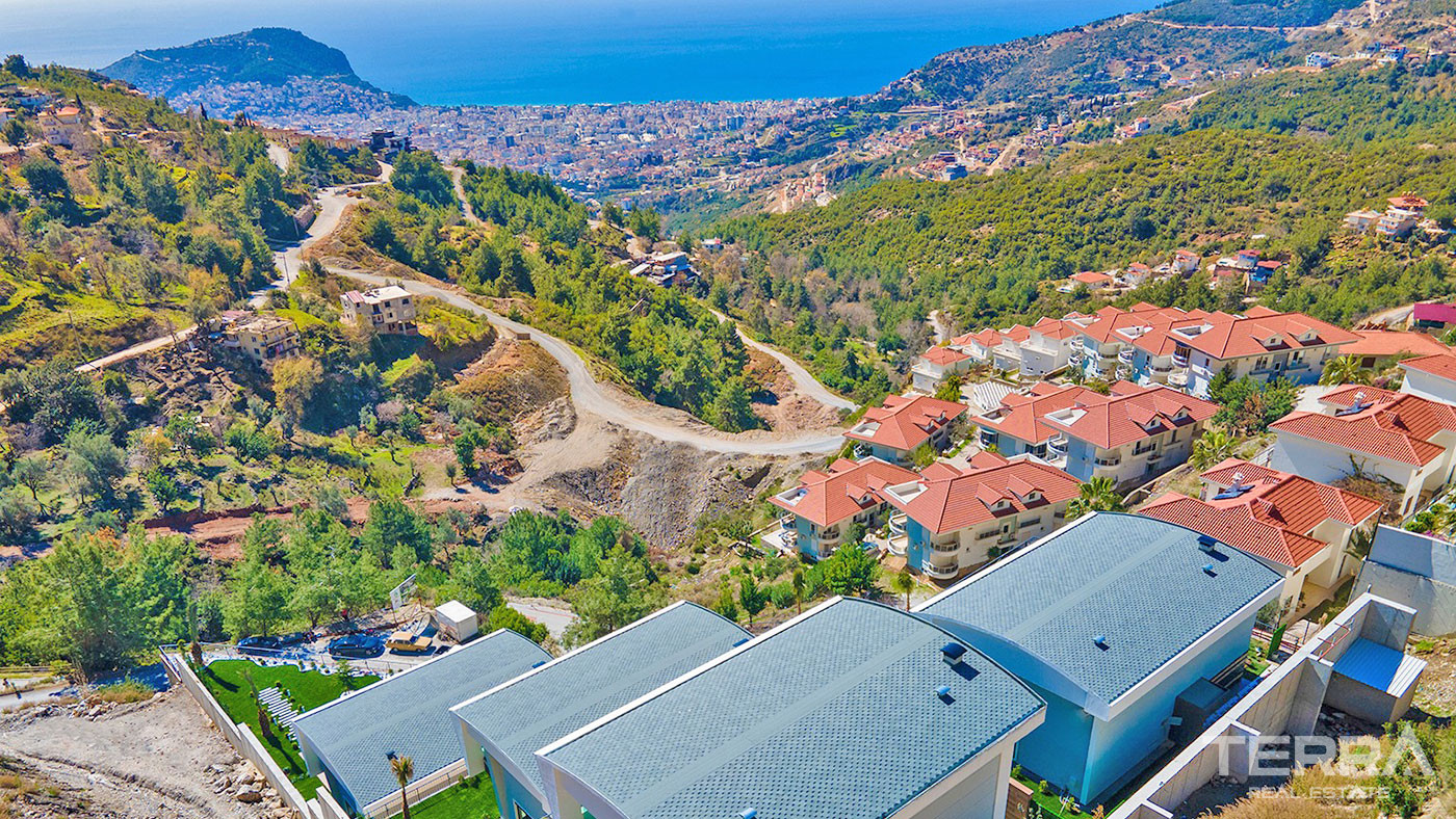 Alanya Luxury Houses for Sale with Sea & Castle View in Bektaş - 50806