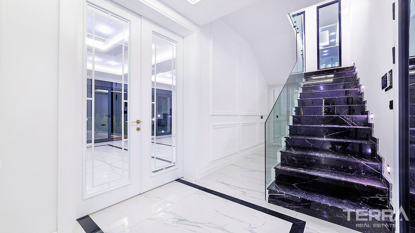 Alanya Luxury Houses for Sale with Sea & Castle View in Bektaş - 50817