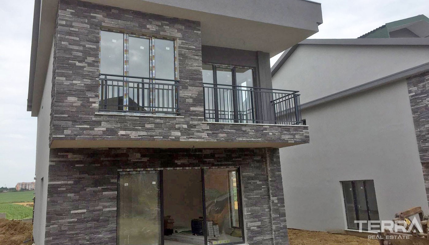 Spacious Villas for Sale in Istanbul Büyükçekmece Surrounded by Nature - 27241
