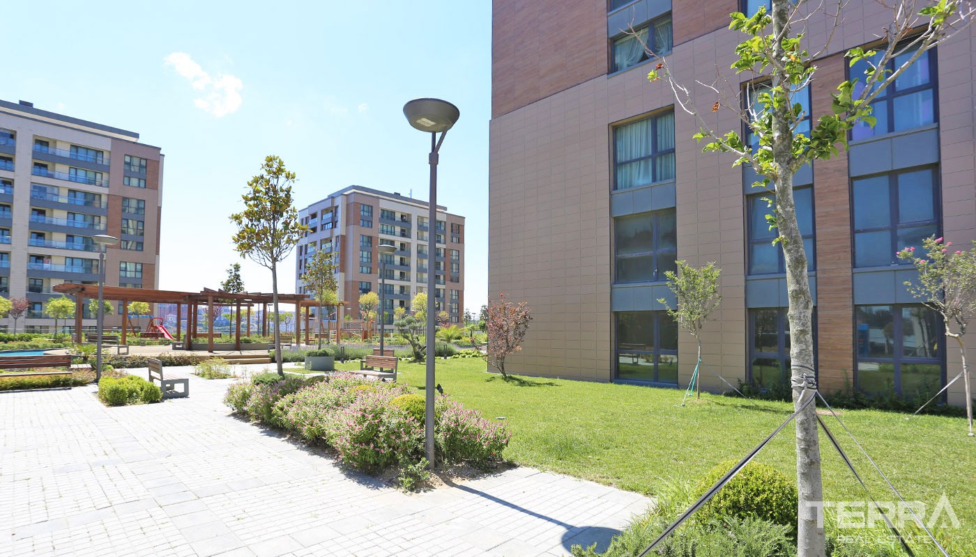 Appartements Prêts à s’Installer à Eyüp Proches de l'Autoroute TEM - 27290
