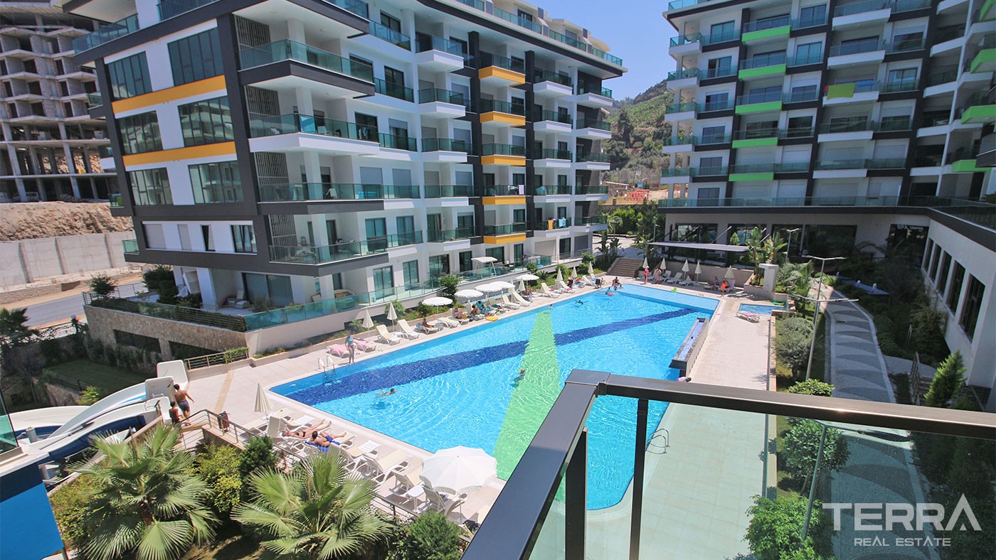 Spacious Apartment in Kargıcak within Walking Distance to the Beach - 27661