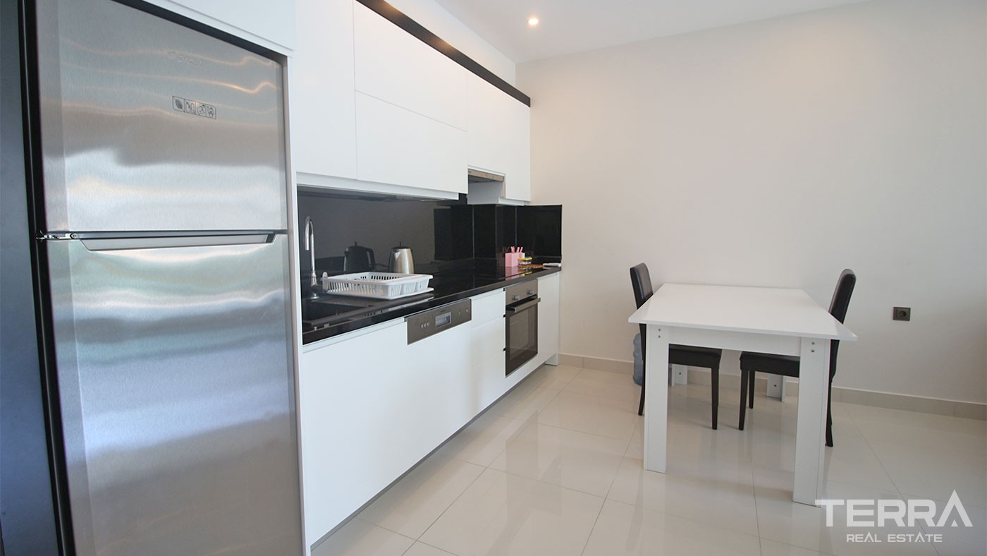 Spacious Apartment in Kargıcak within Walking Distance to the Beach - 27675