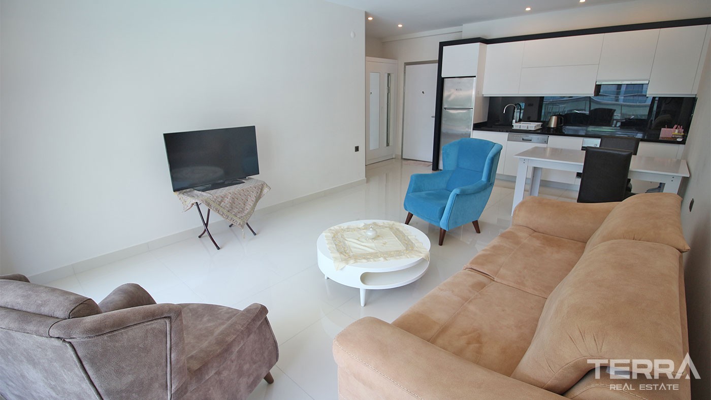 Spacious Apartment in Kargıcak within Walking Distance to the Beach - 27676