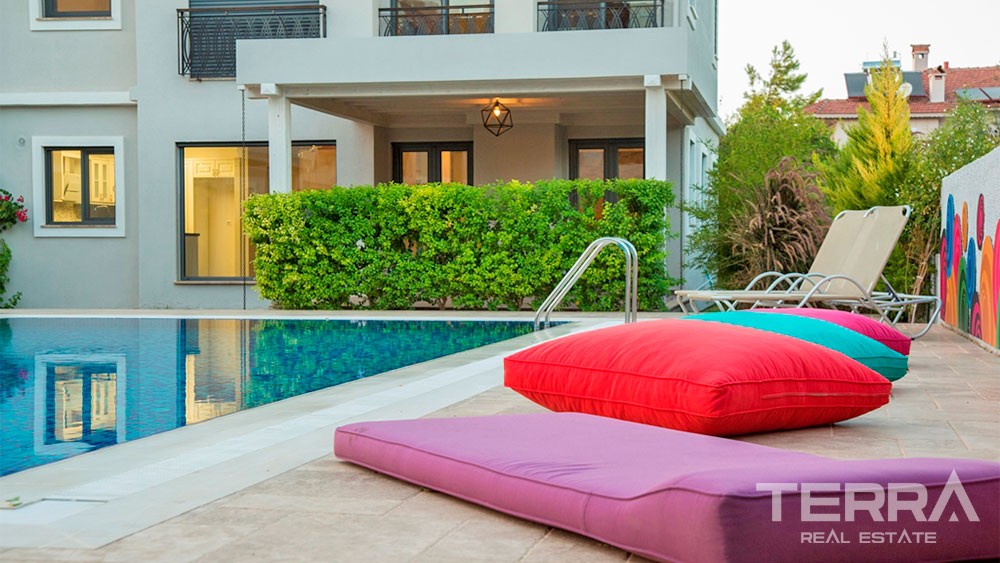 Villa de Luxe Avec 5 Chambres Piscine Commune à Fethiye Centre-Ville - 27820