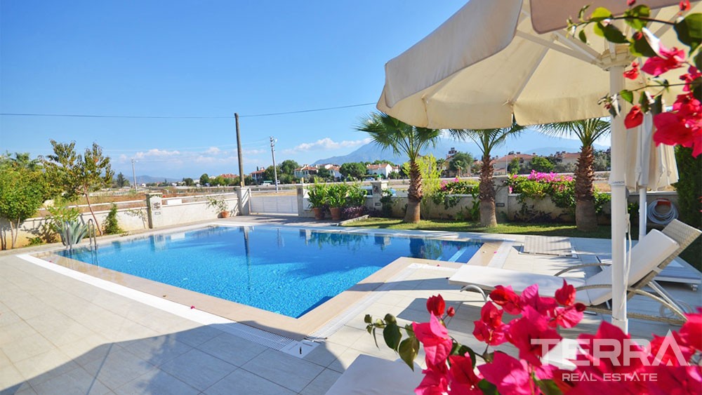 Fullt möblerad villa i Fethiye med privat pool, omgivet av naturen