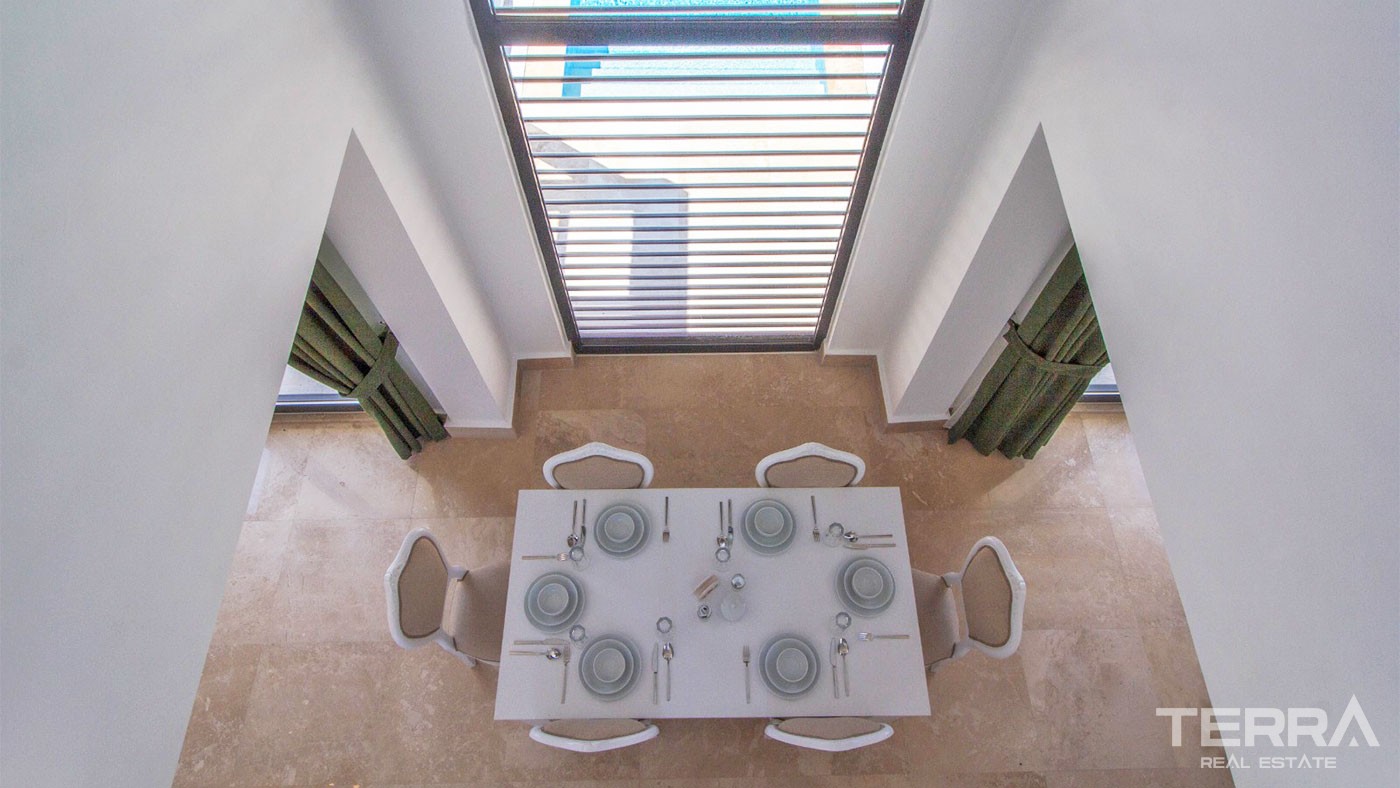 Holiday House  with Pivate Swimming pool for Sale in Ölüdeniz Fethiye - 27956