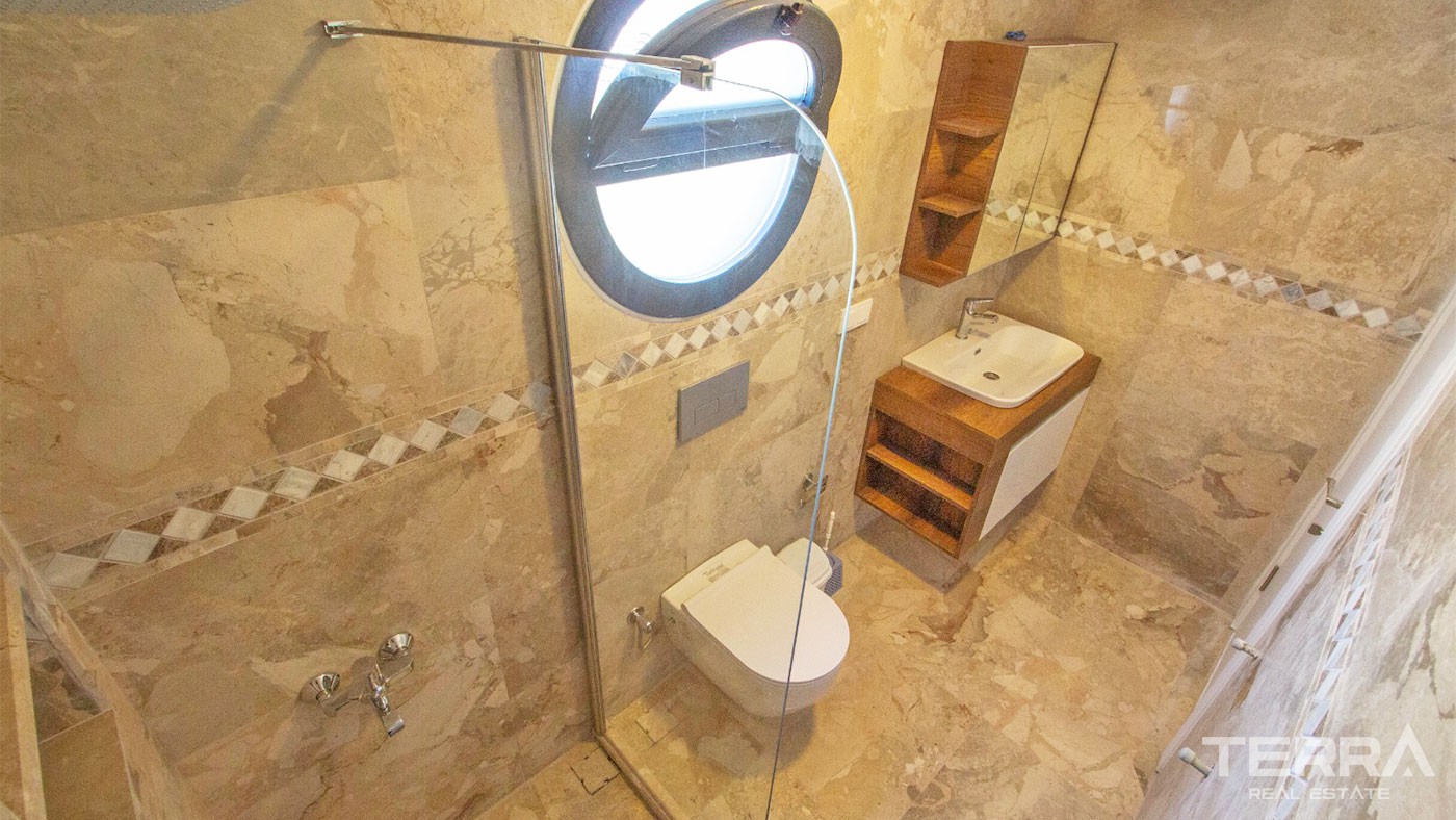 Holiday House  with Pivate Swimming pool for Sale in Ölüdeniz Fethiye - 27963
