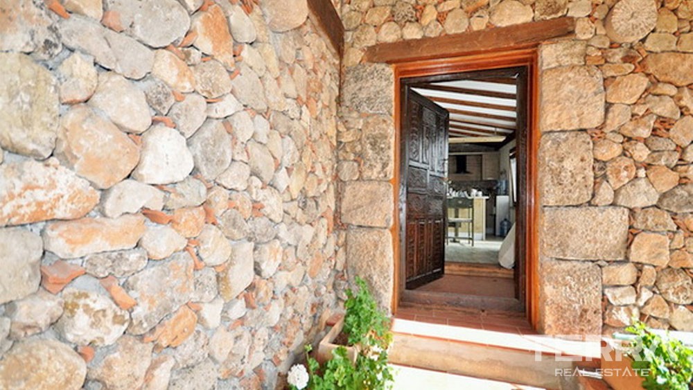 Mountain-view Stone House for Sale in Kayaköy Suitable for Investment - 27972