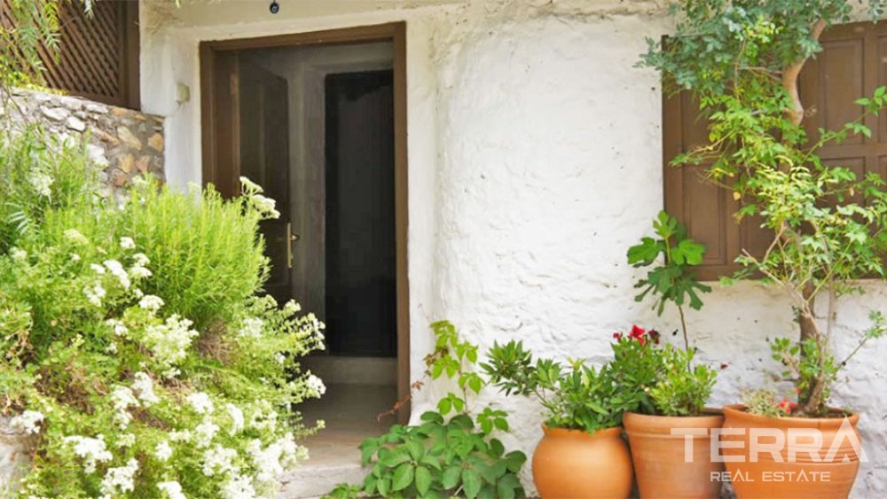 Authentic Village House for Sale in Fethiye Kayaköy with Nature View - 27991