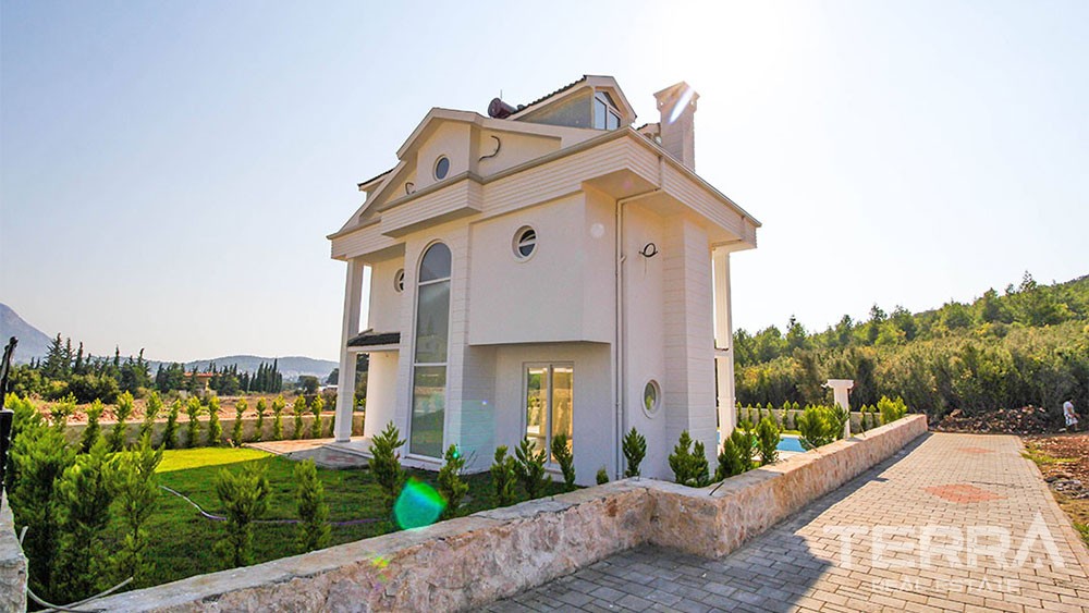 Villa Moderne Proche de la Plage d'Ölüdeniz à Fethiye Hisarönü - 28045