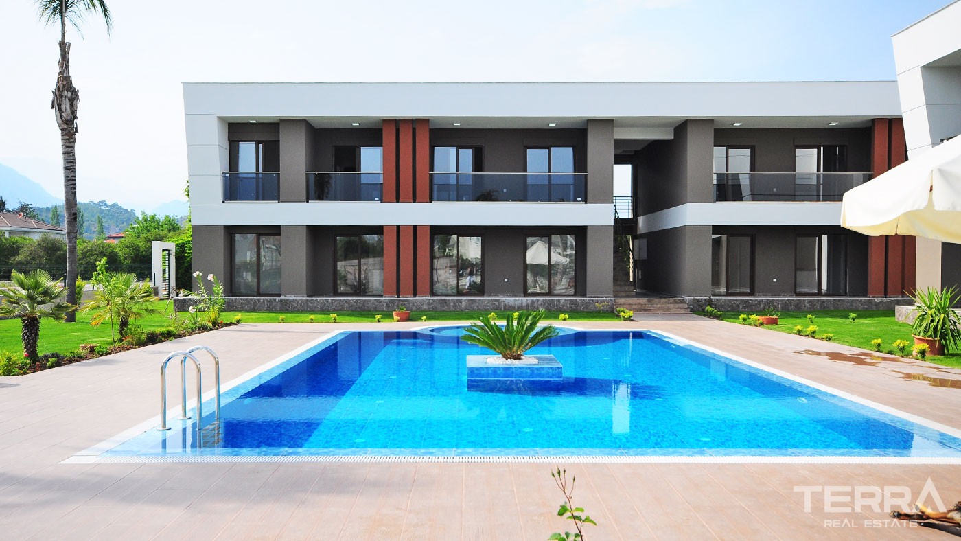 Modern Apartments in Çamyuva Kemer Located 5 minutes from the Beach - 28128
