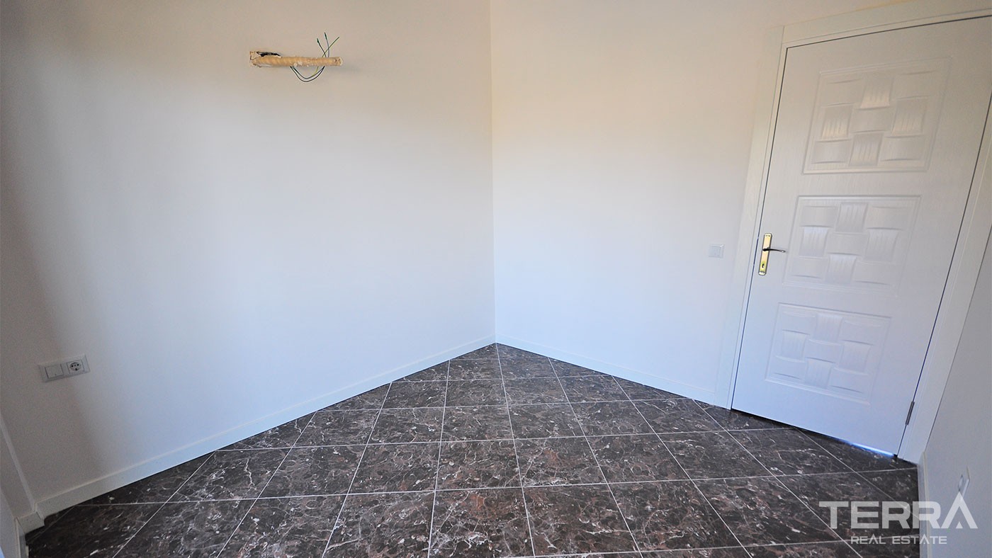 Modern Apartments in Çamyuva Kemer Located 5 minutes from the Beach - 28160