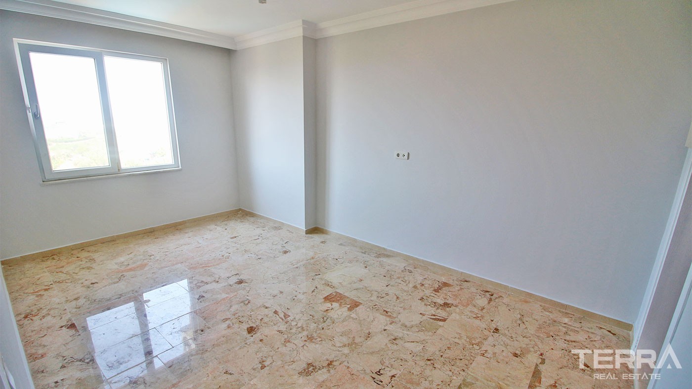 Sea & City View Apartment in Mahmutlar Alanya with Rich Facilities - 28180