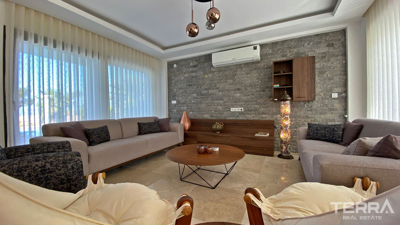 4 Bedroom Stunning Villa with Private Swimming Pool in Ovacık Fethiye - 77088