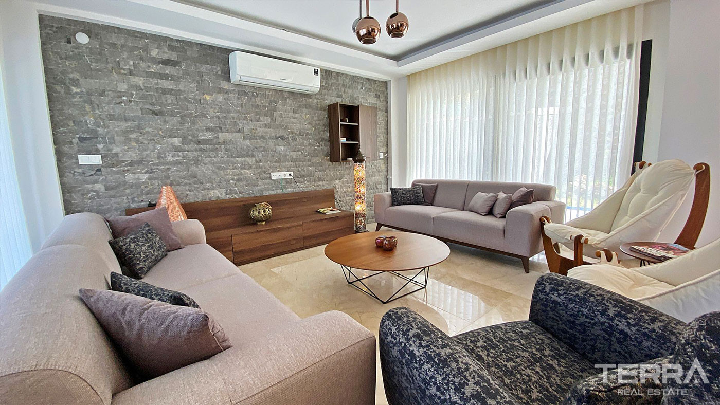 4 Bedroom Stunning Villa with Private Swimming Pool in Ovacık Fethiye - 77089