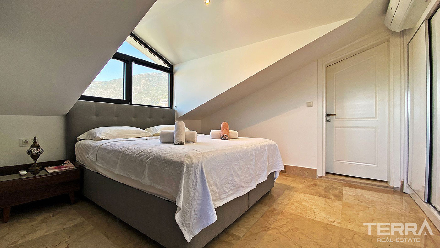 4 Bedroom Stunning Villa with Private Swimming Pool in Ovacık Fethiye - 77101