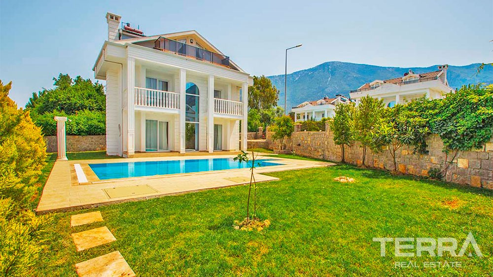 Villen mit Bergblick zum Verkauf in Hisarönü Fethiye mit privatem Pool - 28403