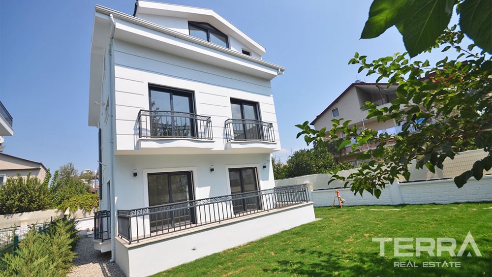 Charmante Villa Dans un Emplacement de Prestige à Fethiye Centre - 28493