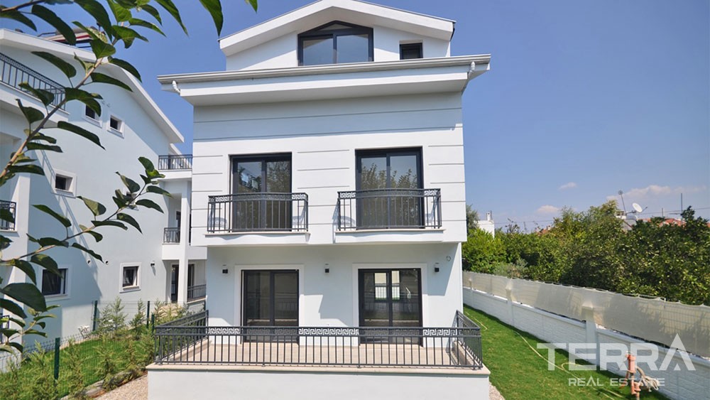 Charmante Villa Dans un Emplacement de Prestige à Fethiye Centre - 28498