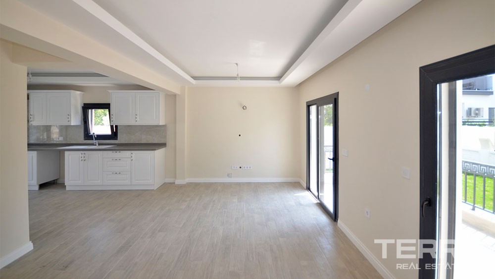 Charmante Villa Dans un Emplacement de Prestige à Fethiye Centre - 28504