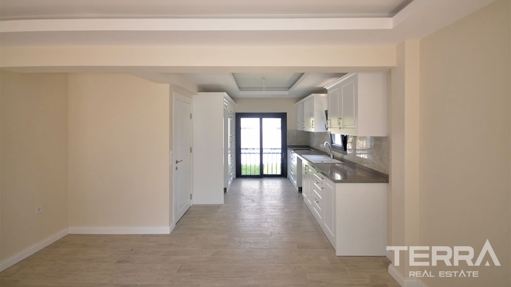 Charmante Villa Dans un Emplacement de Prestige à Fethiye Centre - 28505