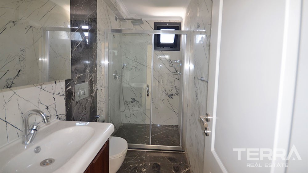 Charmante Villa Dans un Emplacement de Prestige à Fethiye Centre - 28510
