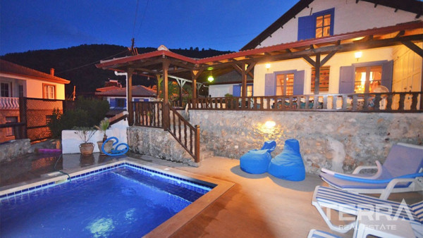 À Kayaköy Fethiye Maison Traditionnelle En Pleine Campagne Vue Nature