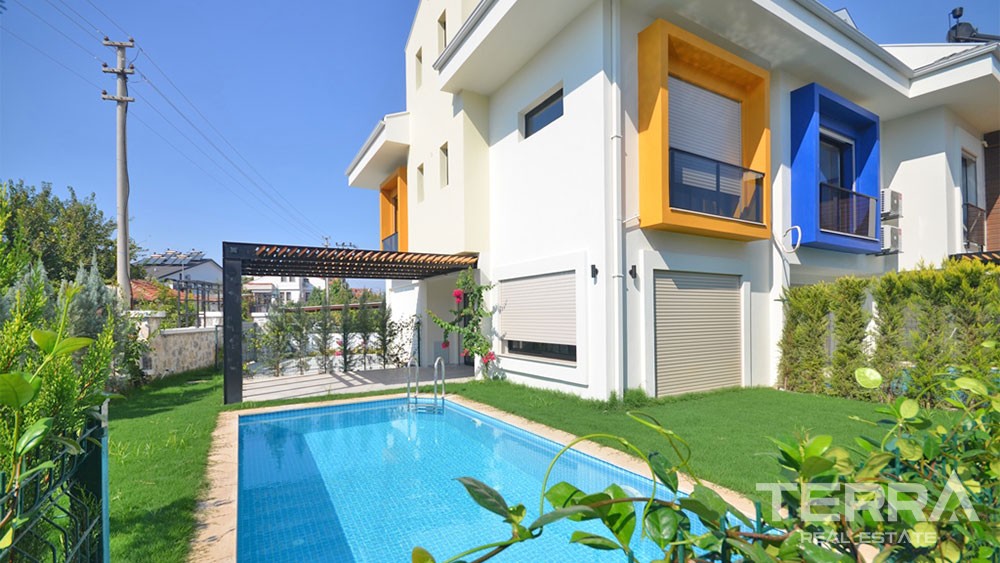 Emplacement de Choix Maison à Fethiye Centre Ville Proche de Commerces - 28577