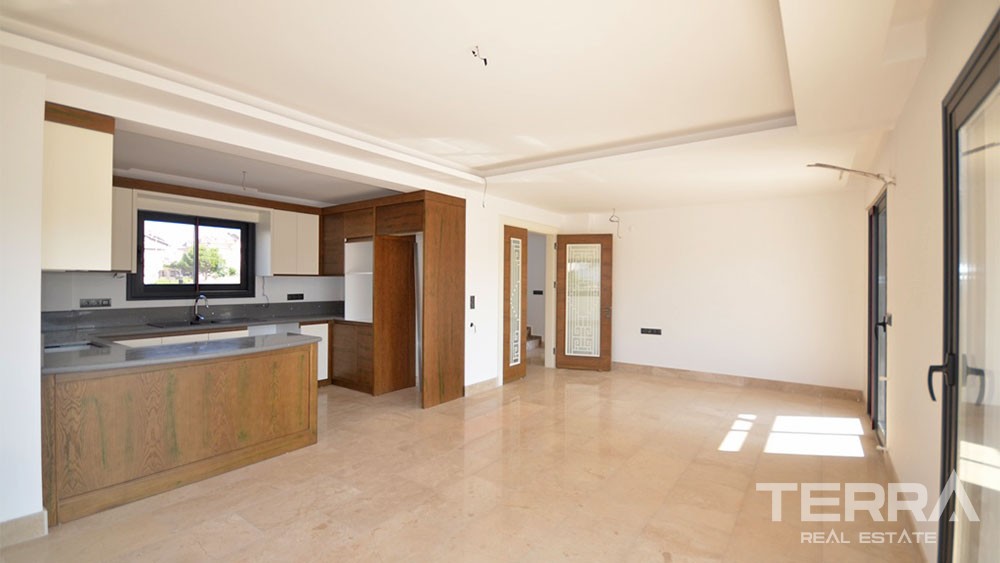Nature View Villa with Private Pool & Rental Income in Çalış Fethiye - 28619