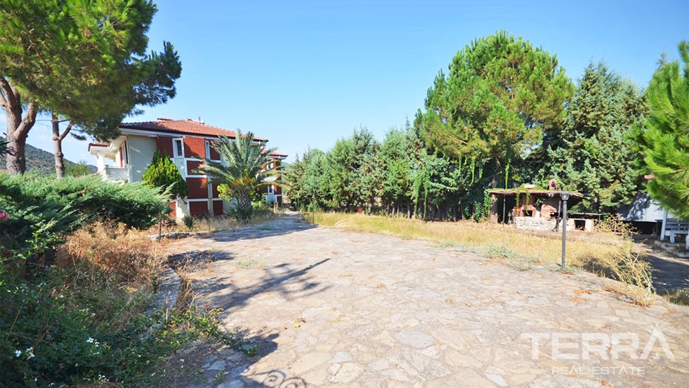 Investment Property for Sale in Fethiye Kayaköy with a Large Plot - 28694