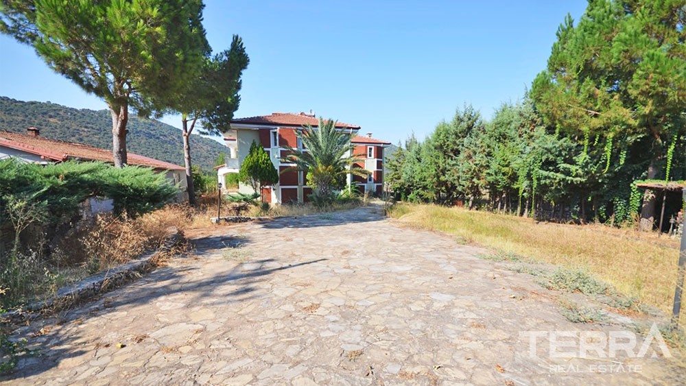 Investment Property for Sale in Fethiye Kayaköy with a Large Plot - 28695