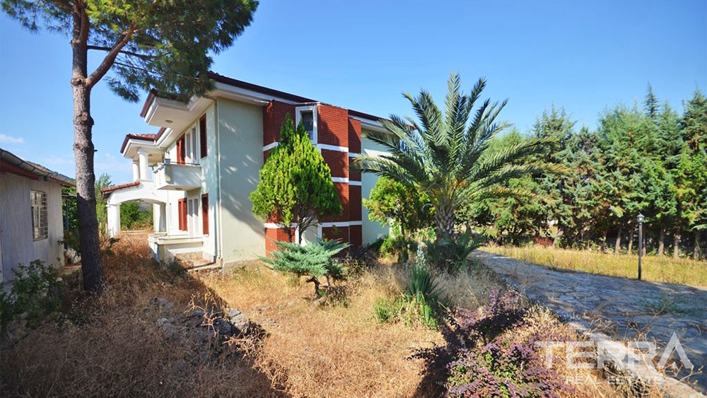 Investment Property for Sale in Fethiye Kayaköy with a Large Plot - 28700