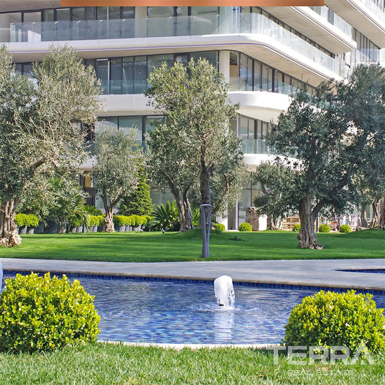 Seafront Apartments with Rich Facilities in Yedi Mavi in Istanbul - 102065