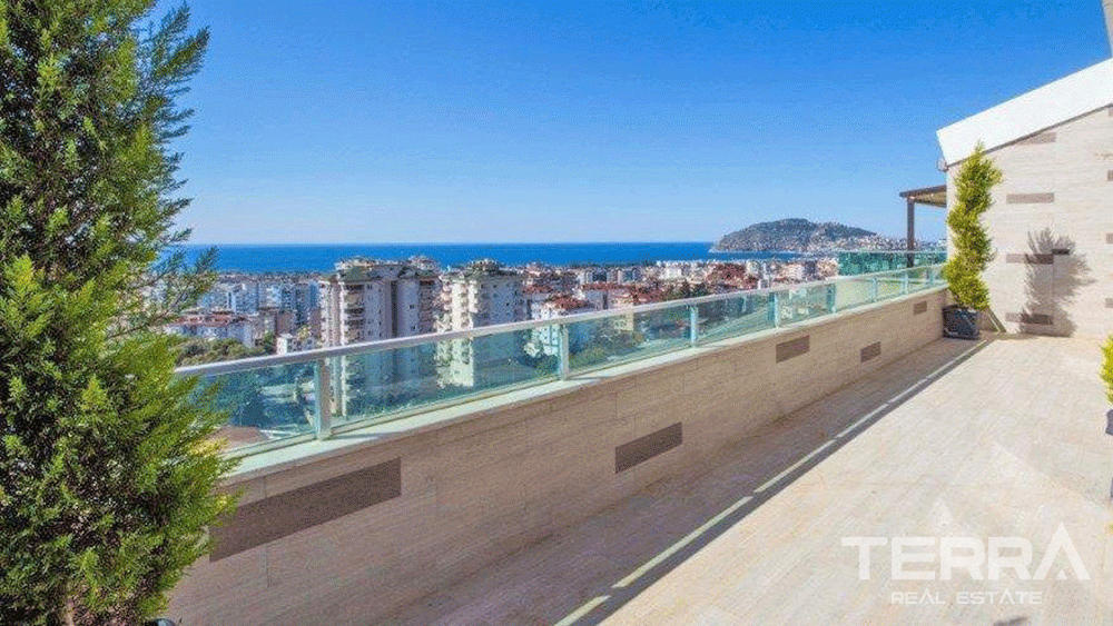 Sea & City View Luxury Penthouse Apartment in Cikcilli Alanya