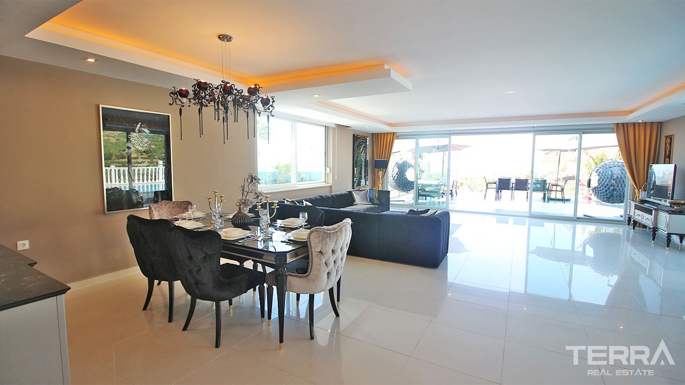 Sea View Villa for Sale in Alanya Kargıcak Surrounded by Nature - 29704