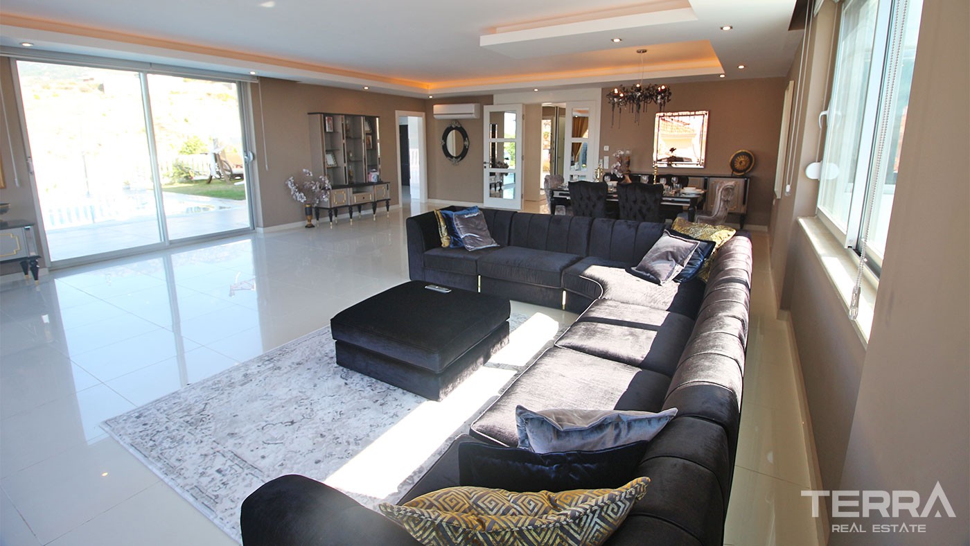 Sea View Villa for Sale in Alanya Kargıcak Surrounded by Nature - 29706