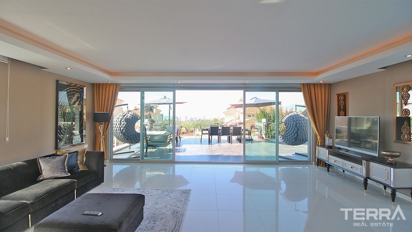 Sea View Villa for Sale in Alanya Kargıcak Surrounded by Nature - 29709