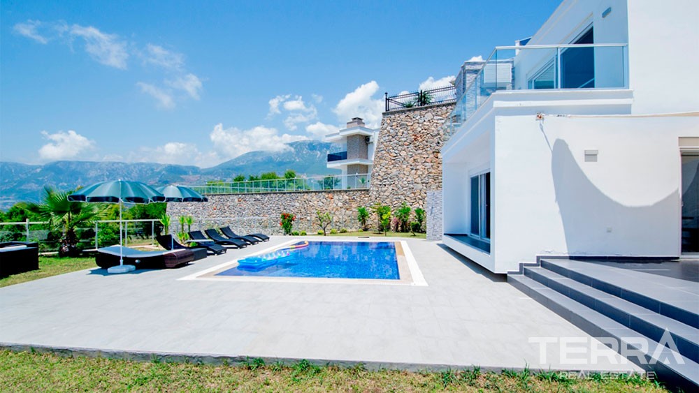 Furnished Alanya Villa for Sale in Kargıcak with Endless Sea View - 29659