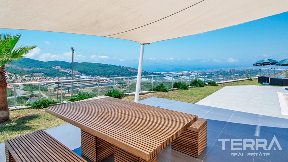 Furnished Alanya Villa for Sale in Kargıcak with Endless Sea View - 29661