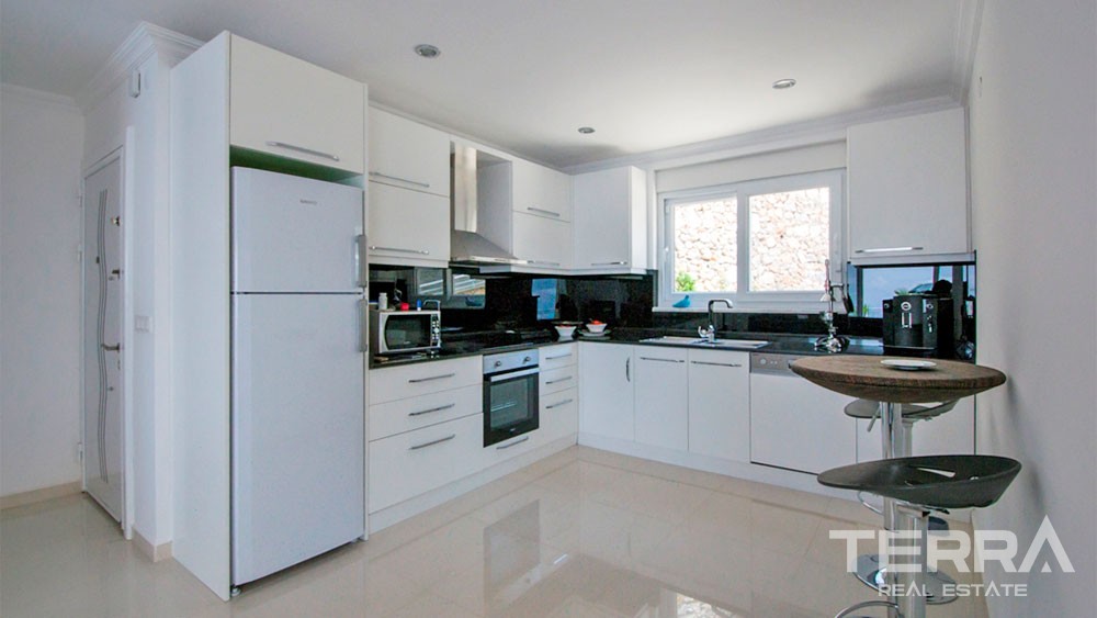 Furnished Alanya Villa for Sale in Kargıcak with Endless Sea View - 29664