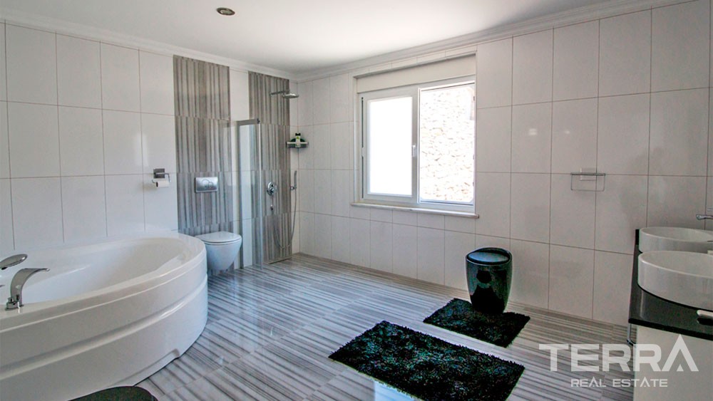 Furnished Alanya Villa for Sale in Kargıcak with Endless Sea View - 29667