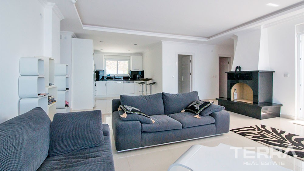 Furnished Alanya Villa for Sale in Kargıcak with Endless Sea View - 29669
