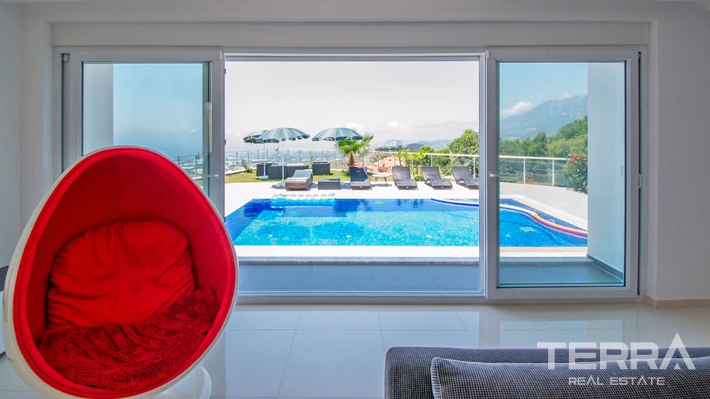 Furnished Alanya Villa for Sale in Kargıcak with Endless Sea View - 29681