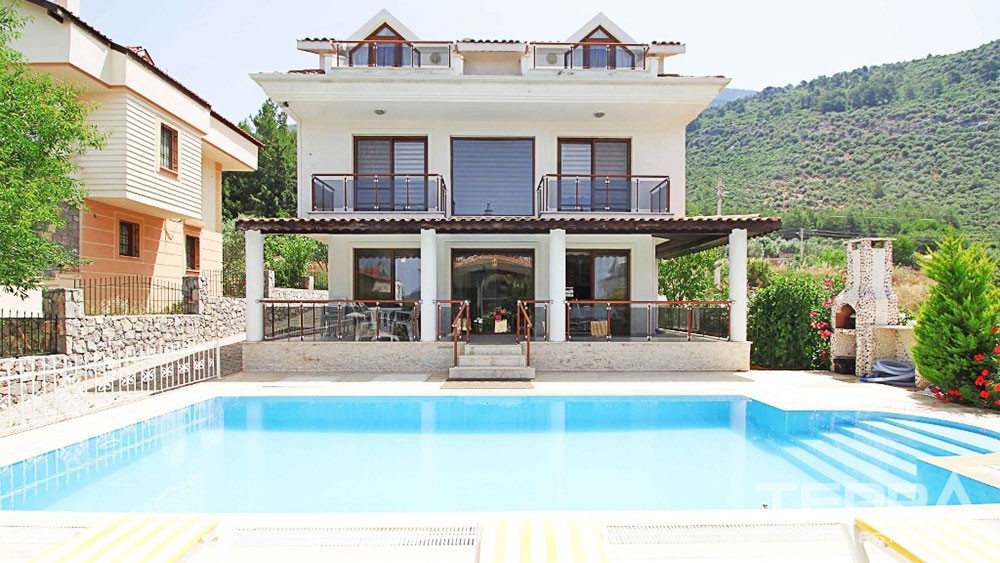 Villa mit Blick auf die Natur in Fethiye Ovacık zum Verkauf
