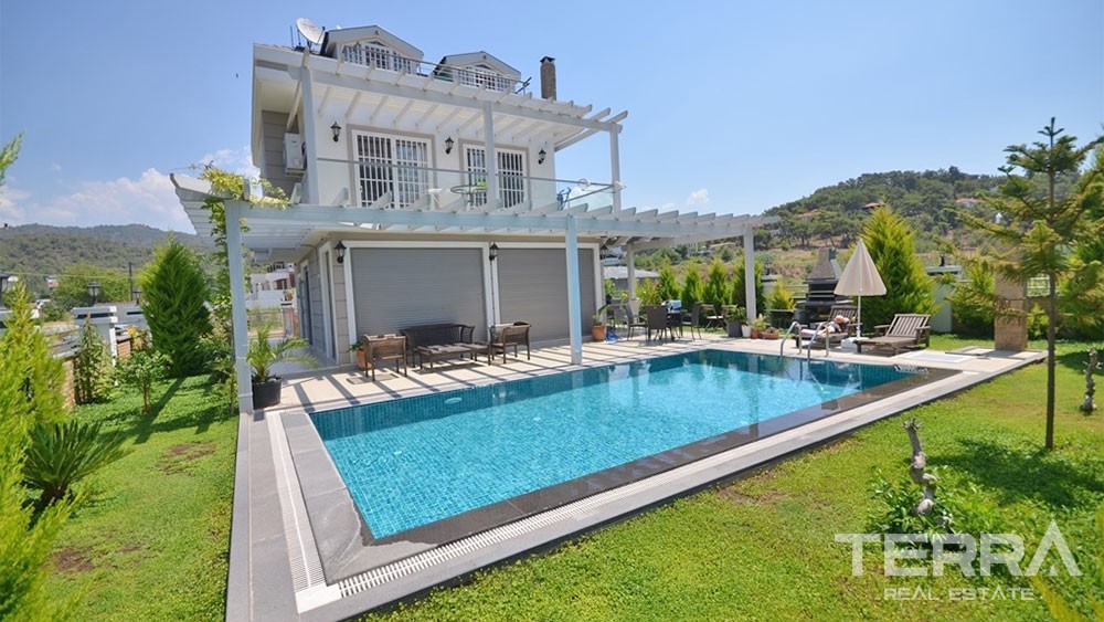 Elegant Holiday House for Sale in Fethiye Çalış 1 km to the Beach - 29909