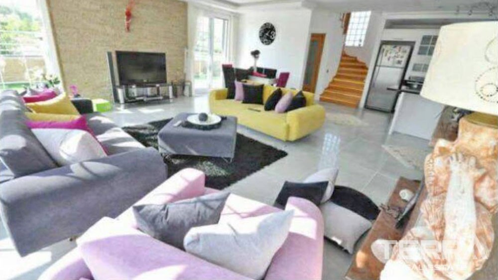 Elegant Holiday House for Sale in Fethiye Çalış 1 km to the Beach - 29918