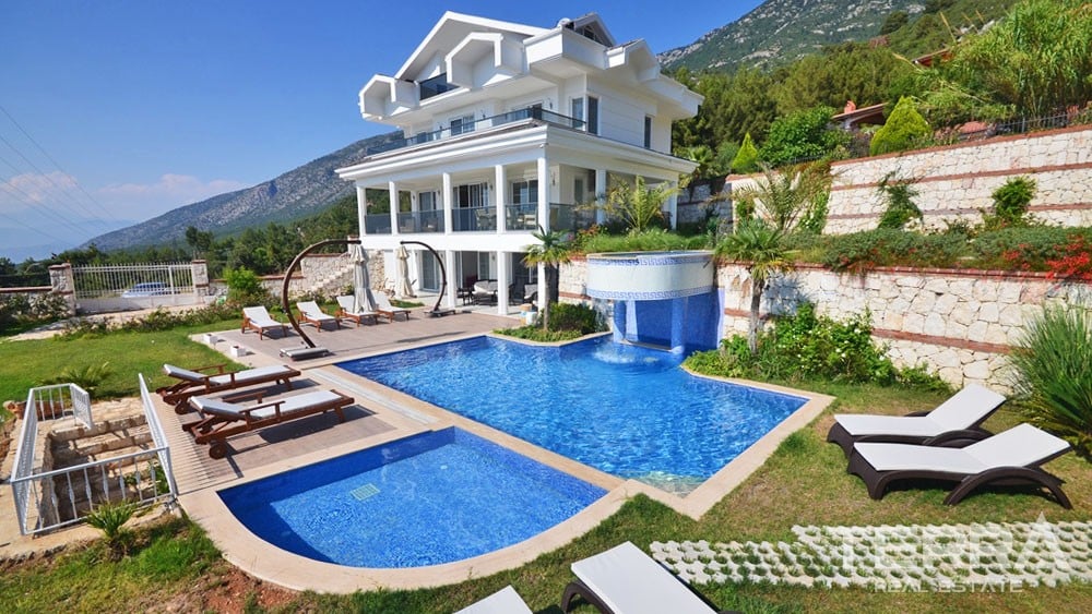 Babadağ Mountain and Sea View Villa for Sale in Fethiye Ovacık